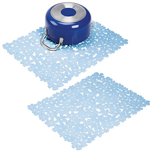 mDesign Juego de 2 alfombrillas antideslizantes de PVC – Base para fregadero grande que protege de arañazos con diseño de flores – Protector de fregadero para pilas dobles – azul claro