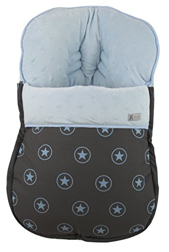Saco funda polar de invierno universal grupo 0 maxicosi en loneta impermeable efecto neopreno de estrellas y tejido minky celeste. Fabricado en españa Saco funda polar de invierno universal grupo 0 maxicosi en loneta impermeable efecto neopreno de estrellas y tejido minky celeste. Fabricado en españa
