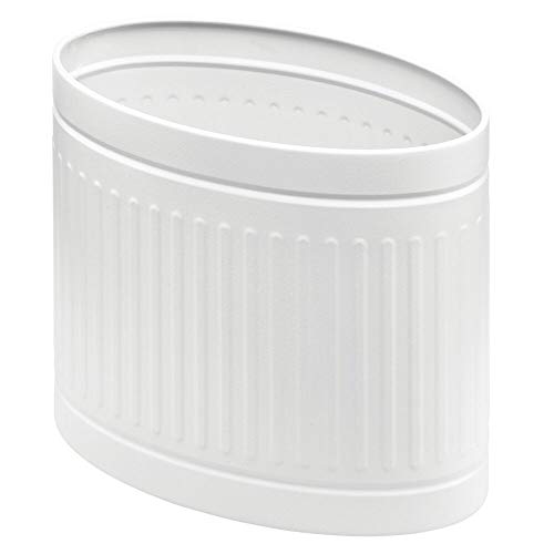 mDesign Papelera metálica para baño o aseo – Elegante cubo de basura ovalado – Contenedor de residuos de diseño en metal resistente con revestimiento anticorrosión – blanco
