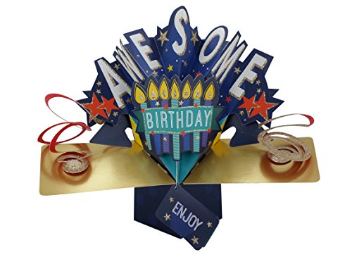 Tarjeta de cumpleaños Second Nature Pop Ups con inscripción «Awesome Birthday» y velas