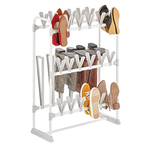 mDesign Colgador de zapatos de 3 niveles – Zapatero de metal para 24 pares de zapatos y 3 pares de botas – Compacto organizador de zapatos para armario, pasillo o dormitorio – blanco y gris mDesign Colgador de zapatos de 3 niveles – Zapatero de metal para 24 pares de zapatos y 3 pares de botas – Compacto organizador de zapatos para armario, pasillo o dormitorio – blanco y gris