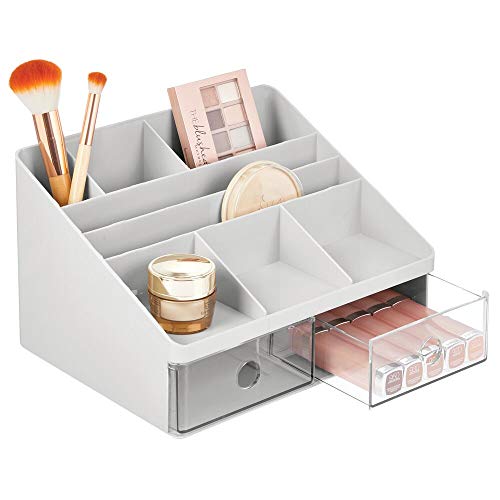 mDesign Organizador de maquillaje – Caja para cosméticos con 2 cajones y 8 compartimentos – Cajas para guardar maquillaje en plástico para el baño y otras habitaciones – gris/transparente