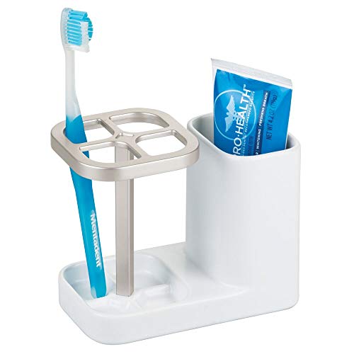 mDesign Porta cepillos de cerámica – Refinado soporte para cepillos de dientes, ideal para el lavabo o los armarios – Con capacidad para 4 cepillos de dientes y dentífrico – blanco