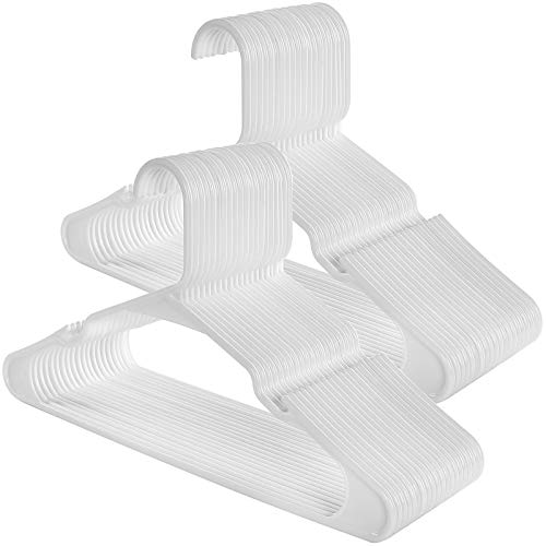 SONGMICS Perchas de Plástico, Paquete de 50, Muesca Ensanchadas, Forma Triangular Reforzada, 41,5 cm Blanco CRP03W-50