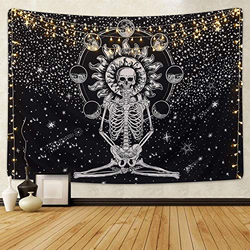 Dremisland Cráneo Tapiz de Pared Meditación Esqueleto Tapices Eclipse de Luna Colgante de Pared Blanco y Negro Cielo Estrellado Mandala Tapiz para Sala de Estar (L / 148 X 200 cm)