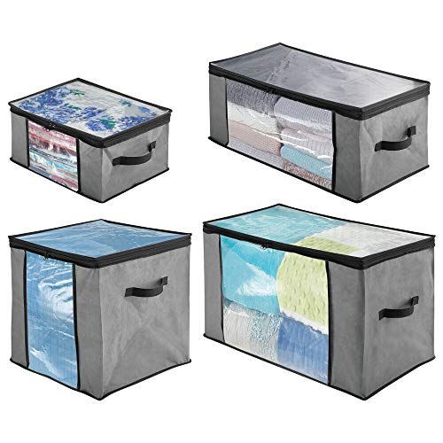 mDesign Juego de 4 cajas organizadoras de tela de distintos tamaños – Prácticas cajas para guardar ropa y ropa de cama – Sistema de almacenaje con cremallera y ventana – gris/negro