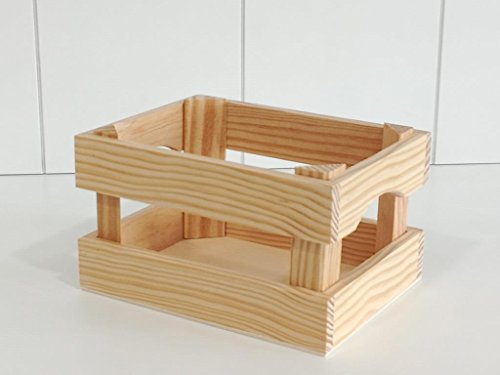 greca Caja Madera Frutas rústica. En Pino Crudo, Macizo. Tamaño pequeño. Medidas (Ancho/Fondo/Alto): 20 * 15 * 12 cms. 3 tamaños. greca Caja Madera Frutas rústica. En Pino Crudo, Macizo. Tamaño pequeño. Medidas (Ancho/Fondo/Alto): 20 * 15 * 12 cms. 3 tamaños.