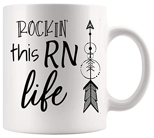 Taza Mug Taza de taza de amigo Rockin This Life Cute RN camiseta para enfermera Tazas 330Ml