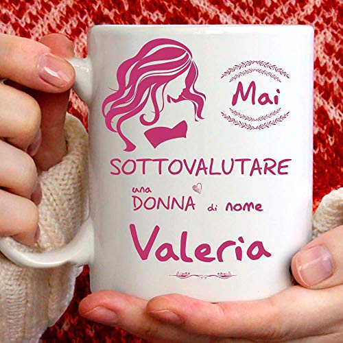Taza Valeria divertida apta para desayuno, té, tisana, café, capuchino. Taza personalizada: Nunca subestimar a una mujer de nomeValeria También como idea de regalo original y simpática Taza Valeria divertida apta para desayuno, té, tisana, café, capuchino. Taza personalizada: Nunca subestimar a una mujer de nomeValeria También como idea de regalo original y simpática