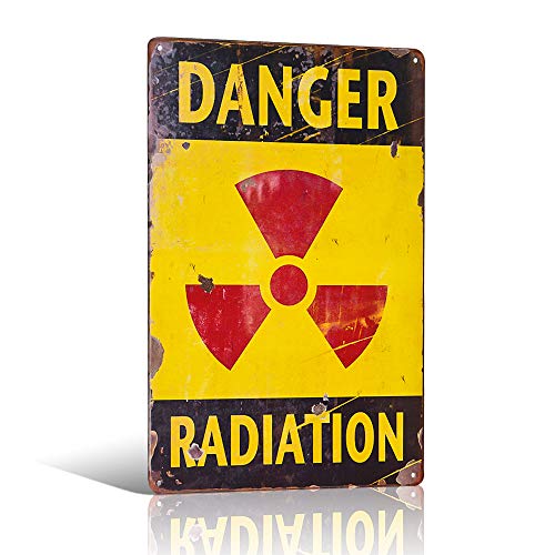 Cartel de metal con texto en inglés "Danger Radiation Do Not Enter Warning