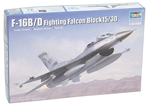 Trumpeter 03920 - Kit Modelo F-16B / D Fighting Falcon Bloquear 15/30/32 , color/modelo surtido