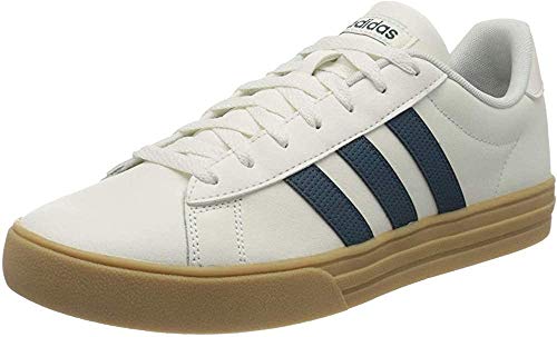 adidas Daily 2.0, Zapatillas de Gimnasio Hombre, Cloud White/Tech Mineral/Gum 3, 45 1/3 EU