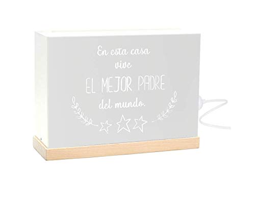 60watios.com | Lampara Decorativa de Metal y Madera Natural con Mensajes Personalizados | Caja con Letras Luminosas para Salón | Lampara Dormitorio ( EN ESTA CASA VIVE EL MEJOR PADRE DEL MUNDO)