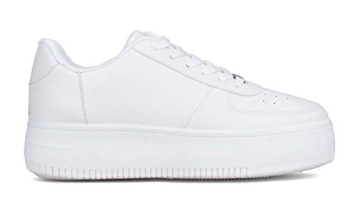 BOSANOVA Zapatillas a un Tono con Suela de Volumen Dentada y Cierre de Cordones. Detalle de Pieza metálica con Logo. Blanco 39 BOSANOVA Zapatillas a un Tono con Suela de Volumen Dentada y Cierre de Cordones. Detalle de Pieza metálica con Logo. Blanco 39