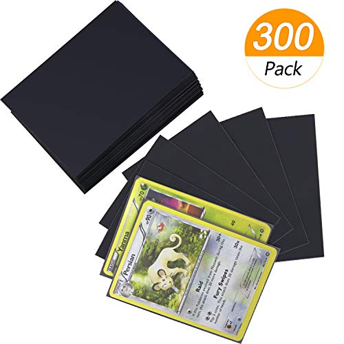 Homgaty 300 fundas de tarjeta estándar, protectores de cartas transparentes para Pokemon, magia, MTG, The Gathering , juegos de mesa, Yugioh (negro)