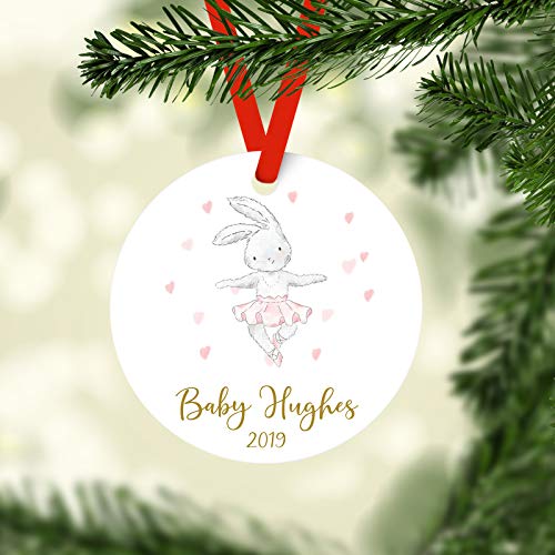 Lplpol Baby Girl Bunny | Baby To Be Personalizado Navidad ornamento | Embarazo anuncio ornamento | Bebé debido ornamento de Navidad | Nuevo adorno de bebé | Colgante de recuerdo de cerámica | RbL302
