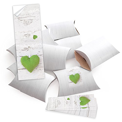 25 cajas de regalo pequeñas, cajas de cartón, color blanco, 14,5 x 10,5 + 3 cm, con adhesivo, cinta verde y blanco, corazón punteado sobre madera blanca, manualidades y rellenas