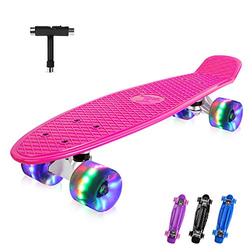 BELEEV Skateboard 55cm/22inch para Principiantes Adultos y Niños, Mini Cruiser Skateboard con All-in-One Skate T-Tool, Skateboard con 4 LED PU Ruedas(Rosa)