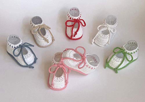 Patucos de ganchillo, hechos a mano, para bebés, de 0-3 meses y de 3-6 meses. Temporada Primavera-Verano. 100% Algodón orgánico. Patucos de ganchillo, hechos a mano, para bebés, de 0-3 meses y de 3-6 meses. Temporada Primavera-Verano. 100% Algodón orgánico.