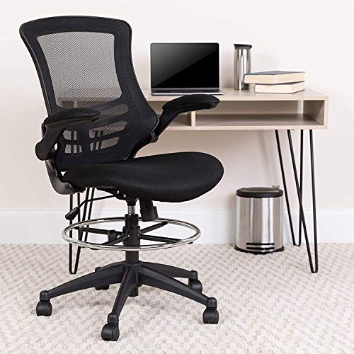 Flash Furniture Silla de escritorio ergonómica, de malla, respaldo medio, anilla reposapiés ajustable, reposabrazos abatibles, color Negro