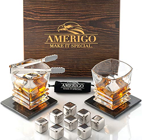 Amerigo Whisky Piedras Set de Regalo de Acero Inoxidable con 2 Vasos de Whisky - Alta Tecnología de Refrigeración - Regalos Hombre - 8 Reutilizables Cubitos de Hielo + Posavasos Originales + Pinzas