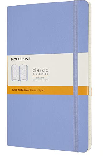 Moleskine - Cuaderno Clásico con Hojas de Rayas, Tapa Blanda y Cierre con Goma Elástica, Tamaño Grande 13 x 21 cm, Color Azul Hortensia, 240 páginas