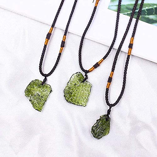 Moldavite Crystal Necklace,Irregular Stone Pendant, Natural Crystal Energy Stone Meteorite Jewelry, Moldavite Jewelry,Green Gem Meteorite Pendant Jewelry, for Men and Women (3-5g)