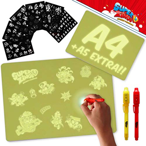 BONNYCO Superzings – Pizarra Magica Amarilla A4 y A5, 6 Plantillas, 2 Bolis Espía Juguetes para Niños 3 4 5 6 7 8 9 Años | Pizarra Luminosa, Regalos Niños Cumpleaños, Navidad BONNYCO Superzings – Pizarra Magica Amarilla A4 y A5, 6 Plantillas, 2 Bolis Espía Juguetes para Niños 3 4 5 6 7 8 9 Años | Pizarra Luminosa, Regalos Niños Cumpleaños, Navidad