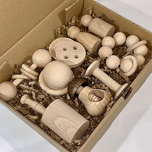 Cesto de los Tesoros: 12 juguetes de madera natural. Fabricación artesana.