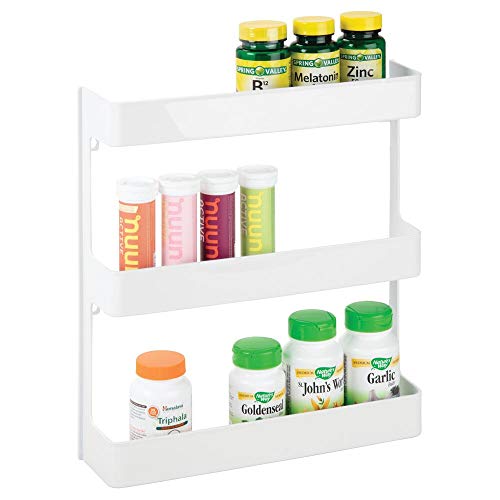 mDesign Organizador de medicamentos – Estantería de pared con 3 estantes – Baldas para baño de plástico para guardar medicinas, vitaminas y suplementos deportivos – blanco