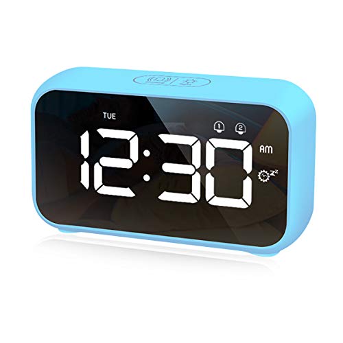 CHEREEKI Reloj Despertador Digital, Despertador Digital con Temporizador de Siesta, Reloj Digital Sobremesa Dormitar con Dual Alarms, USB Rechargeable, 4 Brightness, 8 volume adjustable, 12/24H (Azul)