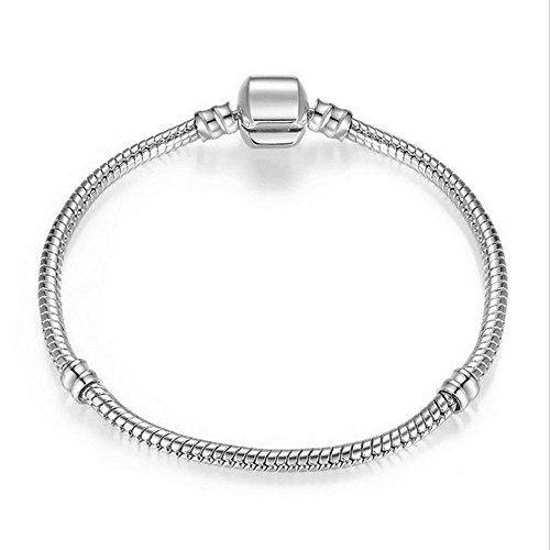 Pulsera en Plata de Ley para Charms.Compatible con Marcas Europeas como Pandora. Peso:15 gr. Longitud:19cm. Presentación en bolsita de Organza Negra. Regalos P. Unicornio Pulsera en Plata de Ley para Charms.Compatible con Marcas Europeas como Pandora. Peso:15 gr. Longitud:19cm. Presentación en bolsita de Organza Negra. Regalos P. Unicornio