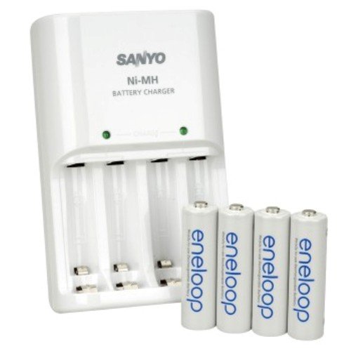 Sanyo Eneloop Standard Charger Set + 4AA batteries - Cargador (230V, 50/60 Hz, AA, 10h, 2000 mAh, 230g) Color blanco