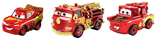 Disney Cars Mini Racers, Pack de 3 coches de juguete Rust-eze Wraps, modelos surtidos (Mattel GKG22)