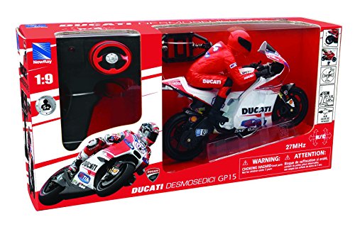 NewRay 88815 "Ducati Desmosedici - C. Stoner No. 4" Modelo de Motocicleta con Control Remoto