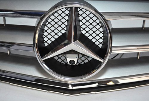 XCarlink Camara Frontal para Mercedes en Cromo - Optica- Perfecta y Discretamente Integrados al Emblema de la Parte Delantera