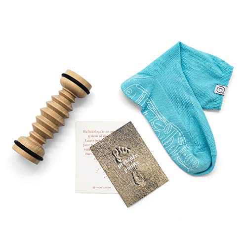 Calm Club Reflexology Kit de masaje – Herramienta masajeadora de pies, calcetines de reflexología y folleto de reflexología – Set de regalo de relajación y masaje de pies