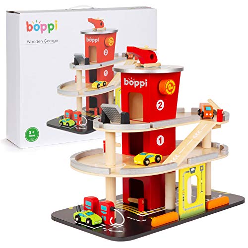 boppi Garaje y Aparcamiento de Madera de Juguete de 36cm de Altura para niños y niñas con Ascensor Funcional de 3 Pisos, autolavado, gasolinera, Tres vehículos de Juguete y helicóptero boppi Garaje y Aparcamiento de Madera de Juguete de 36cm de Altura para niños y niñas con Ascensor Funcional de 3 Pisos, autolavado, gasolinera, Tres vehículos de Juguete y helicóptero