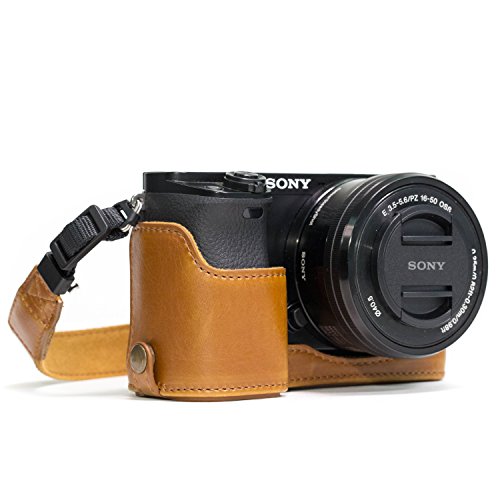 Media Funda de Piel con Correa MegaGear MG962 Ever Ready, para cámara Sony Alpha A6300, A6000, Color marrón Claro
