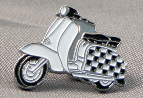 Pin de Metal esmaltado, Insignia Broche Scooter Lambretta Tablero de ajedrez Chequers