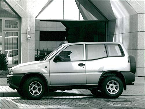 1993 Nissan Terrano II SLX/SGX. - Vintage Press Photo