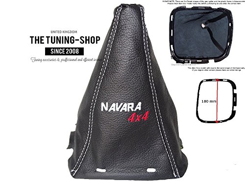The Tuning-Shop Ltd Polaina para palanca de cambios con marco de plástico, cuero bordado Navara 180 mm